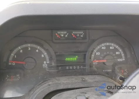 2010 Ford E-350 Super Duty z USA, uszkodzony, nr VIN 1FTSS3EL8ADA16321